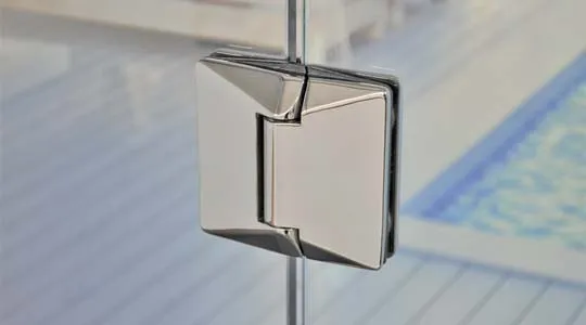 Atlantic 530 Soft Close Hinge, Glass Pool Fence Hinge, Suits Polaris cutouts.