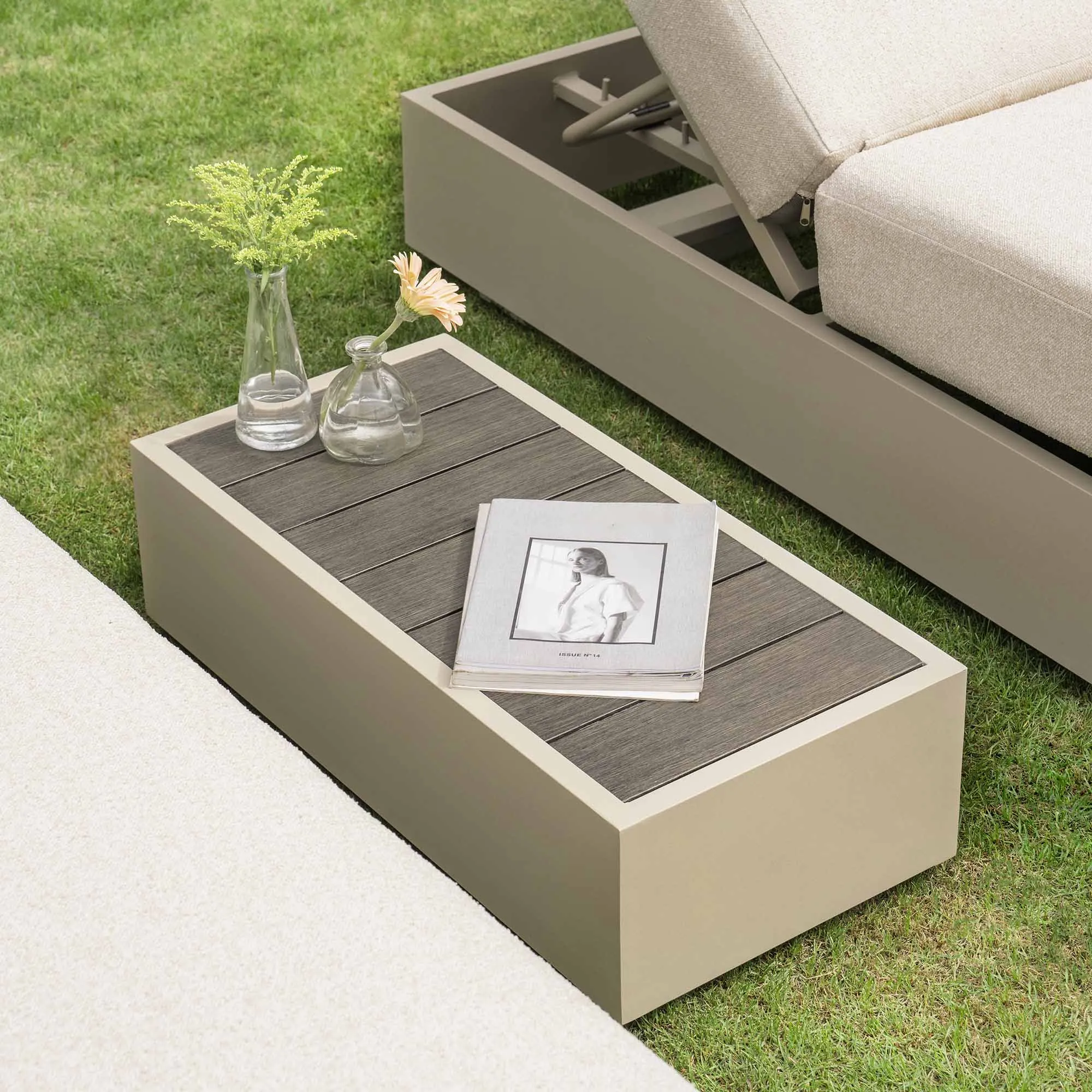 Jardin Aluminium Outdoor Side Table, Pumice