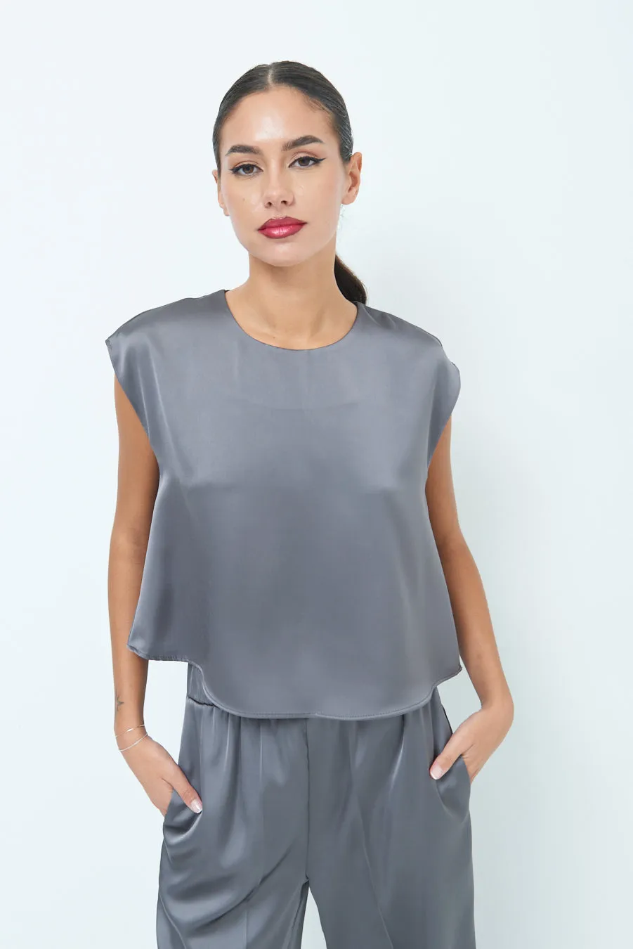 Satin sleeveless top wholesale